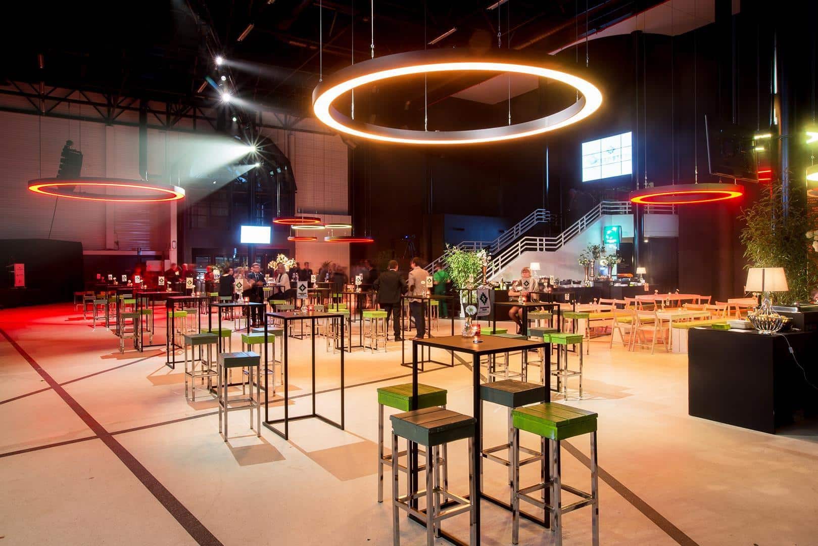 Networking & hospitality furniture