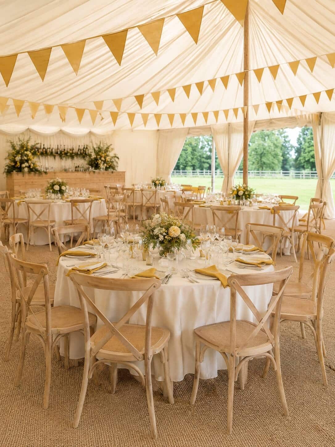 marquee-scene