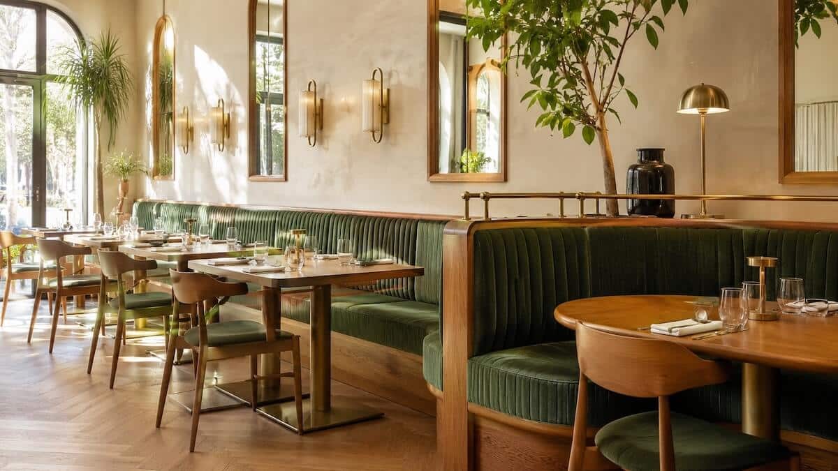 restaurant-seating